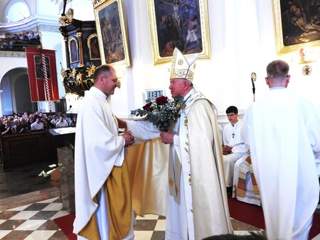 Upokojeni nadškof Hočevar čestita slavljencu